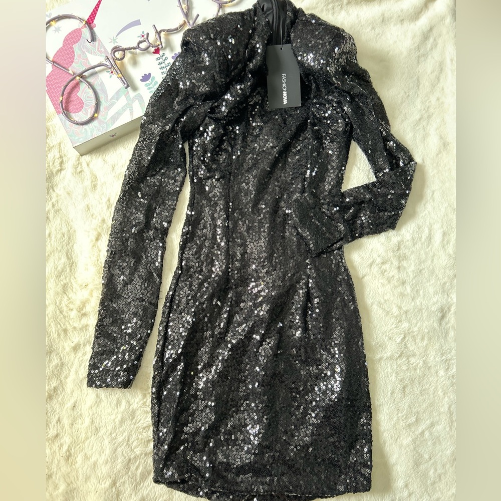 Little sparkle black dress 🖤